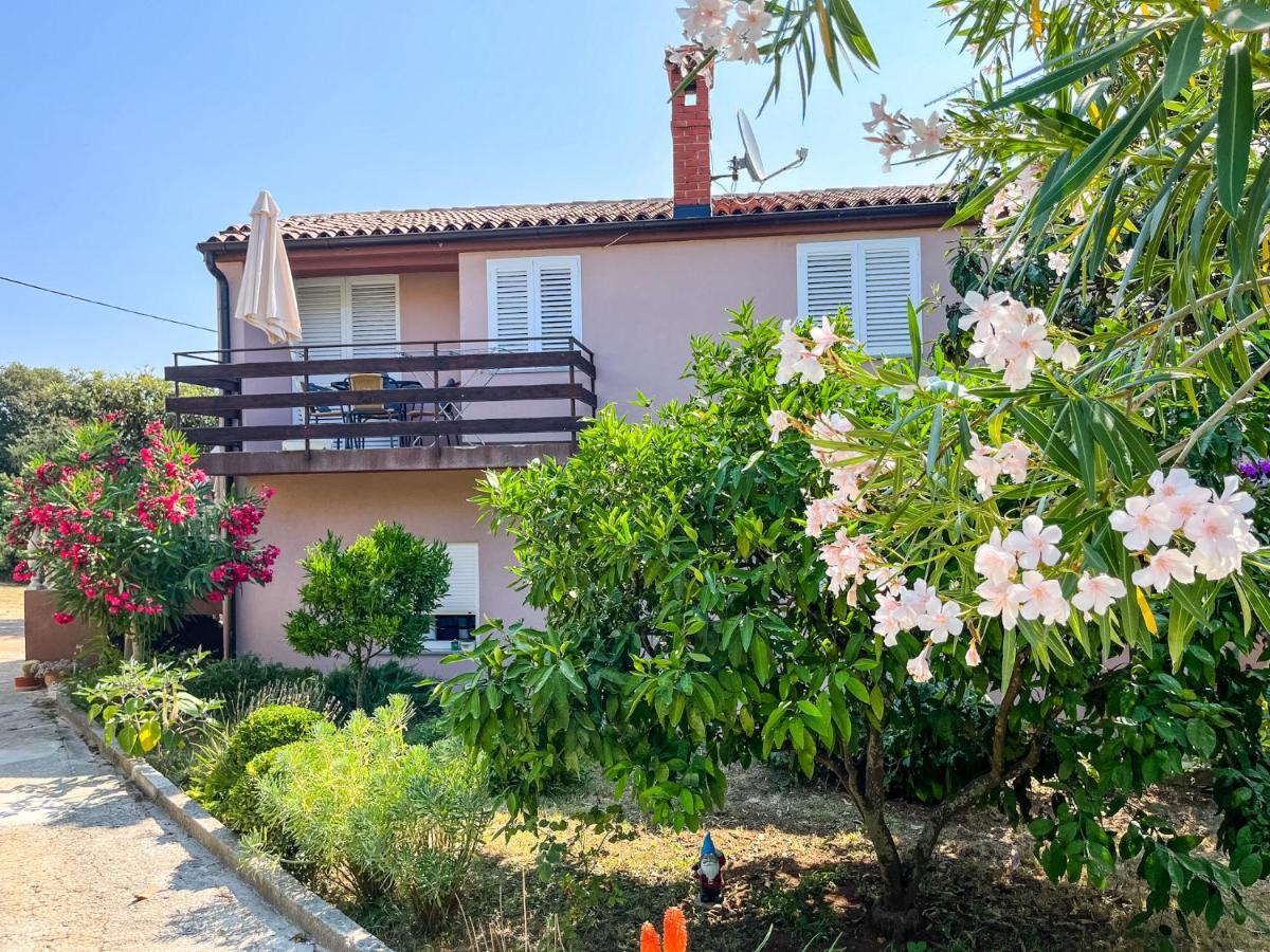 Apartment Lidija Banjole Exterior foto